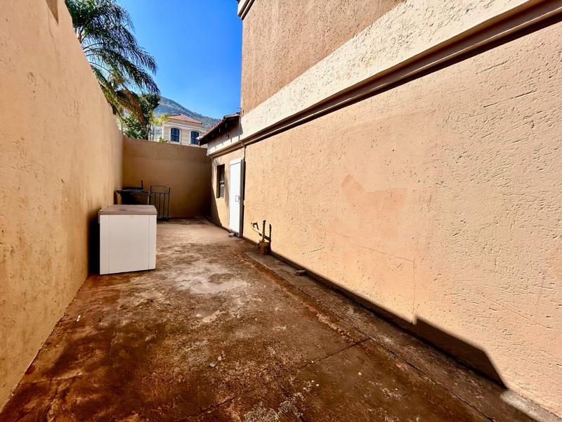 7 Bedroom Property for Sale in Kosmos Ridge North West